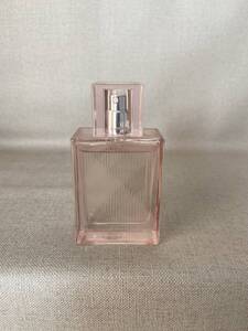 ほぼ満タン バーバリー ブリット シアー BURBERRY BRIT SHEER 香水 EDT オードトワレ 30ml