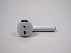 Apple純正 AirPods 第2世代 MV7N2J/A 左 イヤホン 左耳のみ　A2031　[L]