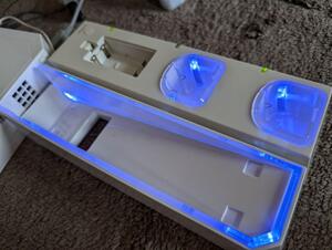 希少　ニンテンドーWii　本体＆Wiiリモコンスタンド　USB　LED