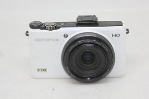 No.3345-344　OLYMPUS デジタルカメラ XZ-1 ホワイト 1000万画素 1/1.63型高感度CCD 大口径F1.8 i.ZUIKOレンズ 3.0型有機ELディスプレイ