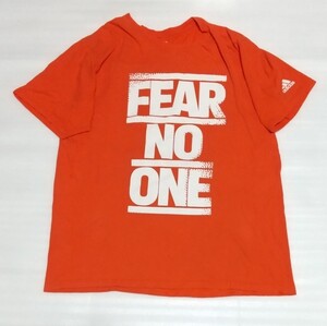 ☆adidas.com サイズL半袖TシャツTHE GO-TO TEEスポーツ ラバーFEAR NO ONEプリントCOTTONオレンジ ウェア ファッション ティー アディダス