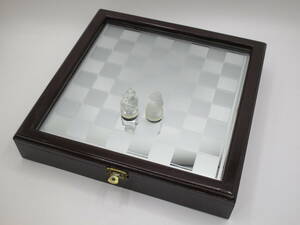 即決　GLASS CHESS SET ガラス　チェス　セット　26ｘ26ｃｍ　(RPPP5