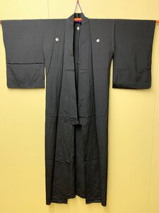 1100B/アンティーク 女性着物 黒地 家紋入 単衣 喪服 レトロ お洒落 リメイク素材 古布 和装