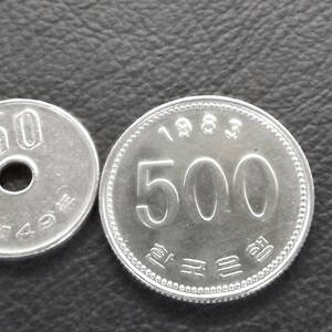 韓国　500ウオン硬貨 　1983年 　送料無料（18301）　貨幣　アンティーク　コレクション　世界 　アジア　コイン　アンティーク