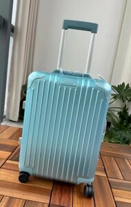 RIMOWA リモワ オリジナル キャビン Original Cabin Twist 機内持ち込み用スーツケース スーツケース 21インチ 35リットル 中古 T