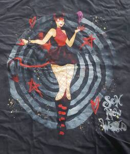 新品未使用 BABYMETAL 出演フェス公式Ｔシャツ SICK NEW WORLD 2024 DISTRESSED SWIRL LINEUP Tee Lサイズ バック有 フェスT ベビーメタル