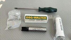 OSG WALTER エンドミル F3042A 16xSS16x2・インサートホルダー チップ交換式・レンチ付き・長期保管品