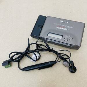 ジャンク　SONY ソニー WALKMAN　WM-F707　カセットウォークマン　　i18497コンパクト発送