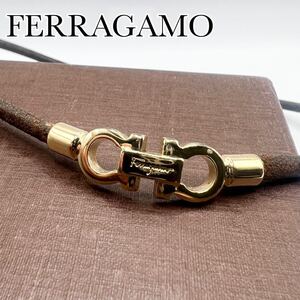 FERRAGAMO フェラガモ　チョーカー　ネックレス　ガンチーニ　ゴールド　茶　ブラウン　アクセサリー 送料無料