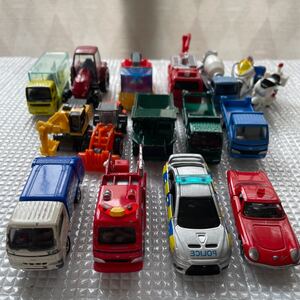 トミカ ミニカー 車 TOMICA バス おもちゃ トヨタ はたらく 車 パトカー 白バイ 消防車 シュモクザメ ゴミ収集車 1円スタート 作業車