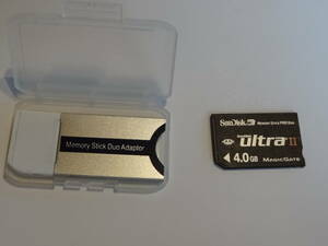 USED品　メモリースティックDuo Adaptor & サンディスク PRO Duo UltreⅡ　4GB