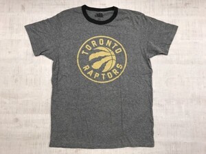 NBA トロントラプターズ Toronto Raptors バスケ スポーツ アメカジ ストリート トリム リンガー 半袖Tシャツ メンズ M グレー