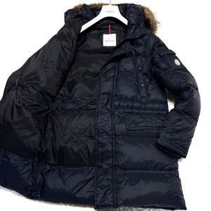 極美品/Lサイズ●MONCLER モンクレール【最高級 ダッフル ダウンコート 肩ロゴワッペン】ダウンジャケット ロング アニメタグ ネイビー