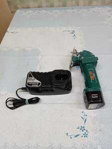 中古 HITACHI 日立工機 9.6V 充電式 コードレスナイフカッタ CK12D