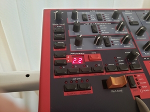 中古美品 Clavia Nord lead(12Voice) OS 2.2　　純正ソフトケース付。