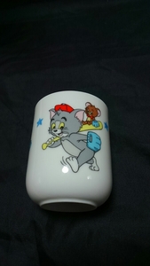 激レア トムとジェリー トム＆ジェリー 湯のみ 1993 かわいい 昭和レトロ TOM&JERRY 湯飲み 湯呑み 日本製 現品限り 在庫処分 貴重 雑貨