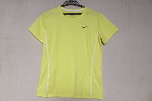 NIKE FITDRY/ナイキ/半袖Tシャツ/速乾性/ダイヤ織り柄生地/白パイピング/ロゴししゅう/スポーツ/レモンイエロー/黄/Lサイズ(8/31R5)