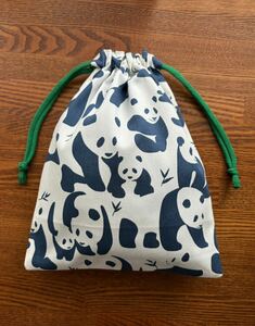 パンダ　グリーン　巾着　ハンドメイド　給食袋　入園入学　動物園　小物入れポーチ　収納ケース　入園入学グッズ　バッグインバッグ