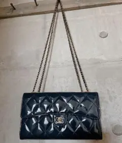 希少　レア　CHANEL シャネル　チェーンウォレット　パテントレザー　ネイビー