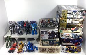 【ジャンク・未検品】ガンダム ボトムズ マブラヴ エルガイム 他 プラモデル リボルテック まとめセット ※組み立て途中・欠品等あり