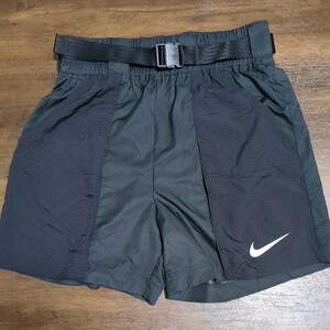 美品　NIKE　レディース　ハーフパンツ　ブラック　ナイキSサイズ