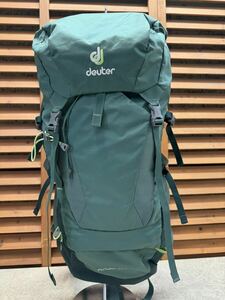 S031 【 deuter 】 ドイター リュック バックパック グリーン FUTURA 28SL 中古