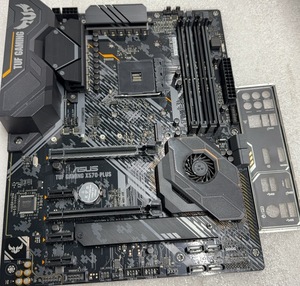 M11285 　中古ジャンク品　 マザーボード ASUS-TUF-GAMING-X570-PLUS 動作未確認品