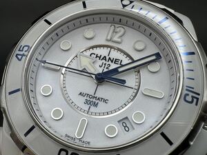 【希少極美品】シャネル J12 マリーン H2560 38mm 自動巻き ホワイトセラミック×ラバー 腕時計 ケース付き ユニセックスAT