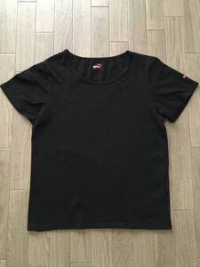 USED美品☆ PUMA 黒のストレッチ半袖Tシャツ　サイズL