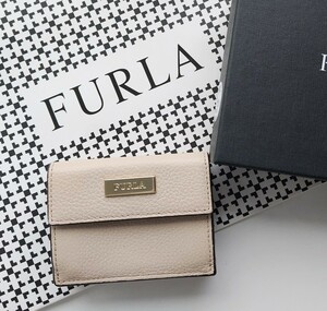 【新品】 FURLA BABYLON 三つ折り財布 　ベージュ　コンパクト