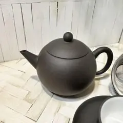 中国宜興のシンプルで美しい形の紫泥の急須と茶器のセット♡茶漉しつき♡