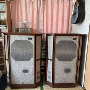 TANNOY GRF MEMORY スピーカー ペア、引き取り、落札様が配送手配限定。鍵付き