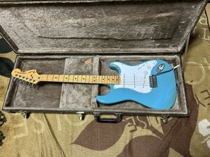 2002年製・激レアカラー・ラージヘッド・Fender Japan ST-72 ソニックブルー・調整済み・日本製・ケース付き・激安。フェンダー！ストラト