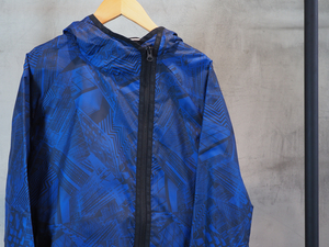 NIKE AS QS NIKE WOVEN CAPE ”PARIS” Mサイズ ウィンドシェル ブレーカー ナイキ シティパック ナイロンジャケット