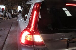 ★2014年 ボルボ V70 T4 SE DBA-BB4164TW ゲート 左 LED テールランプ★