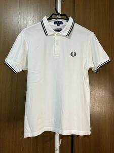 送料無料 FRED PERRY STUSSY コラボ ポロシャツ 白 半袖 都市シリーズ フレッドペリー ステューシー