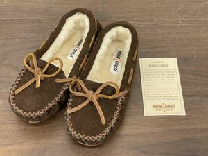 12Kb 未使用 MINNETONKA ミネトンカ モカシンシューズ サイズ10 チョコレートカラー フラットシューズ ガール girl 子供 キッズ 靴