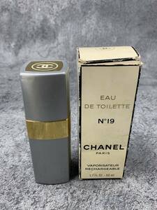 【 CHANEL EAU DE TOILETTE N°19 1.7 FL.OZ.-50 ml 】シャネル 香水 使用済み