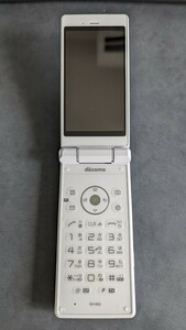 超美品 SH-06G AQUOSケータイ ホワイト ガラケー ガラケー SHARP DoCoMo 本体 白ロム 