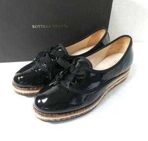 美品 BOTTEGA VENETA ボッテガヴェネタ 38.5 約25.5㎝ エナメル ラウンドトゥ エスパドリーユ ローファー フラットシューズ 黒 ブラック