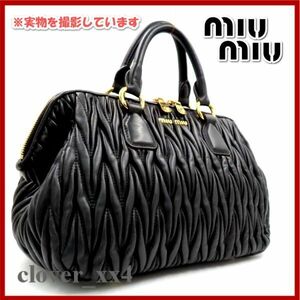 【美品】 ミュウミュウ ハンドバッグ ブラック 黒 マテラッセ miu miu バッグ レザー ハンドバッグ ゴールド 金具