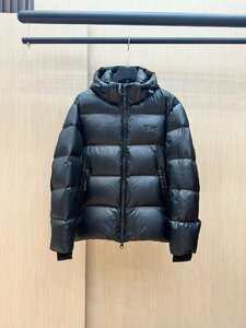 バーバリー BURBERRY メンズ ダウンジャケット 無地 ダウン ハイネック シップアップ 防寒 フード付き サイズ：M 1000円～