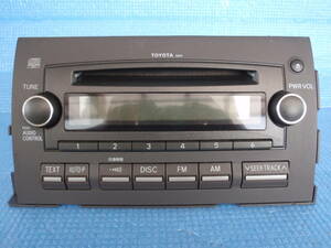 トヨタ TOYOTA 純正 CQーJT0401AK カーオーディオ CDプレーヤー 1点 中古品 86120-44180-E0【SERIAL NO:504943】簡単な動作確認済み