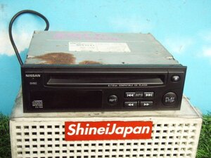 ★ WGC34 ステージア　日産　純正　オーディオ　CD　PN-2110U　　210202JJ