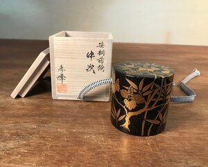 HH-6473 ■送料込■ 和田寿峰 笹桐蒔絵 中次 共箱 漆器 漆芸 棗 茶道具 煎茶道具 茶器 在銘 工芸品 インテリア 53g /くYUら