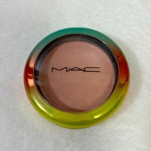 MAC パウダーブラッシュ　クリスプホワイト　チーク　ほお紅