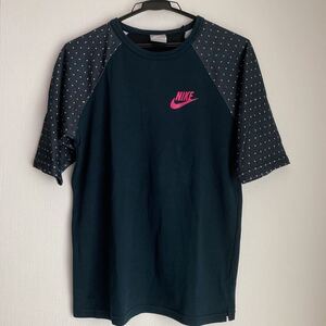 NIKE ナイキ　半袖Tシャツ Sサイズ　SPORTSWEAR FITDRY