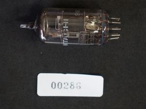 中古 希少品 HITACHI (株)日立製作所 真空管 Electron tube 型式: 6GH8A MT管 (ミニチュア管) No.0286