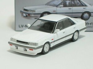 日産 スカイライン 4ドアHT GTパサージュ ツインカム24V（白）87年式 LV-N301a【トミーテック社1/64ミニカー】【トミカの時】