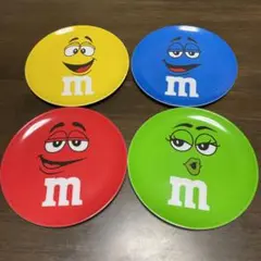 m&m